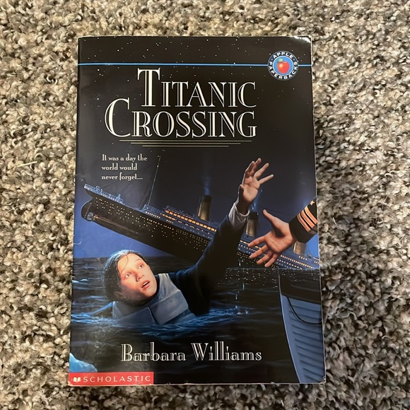 Books - Picture 4 of 5